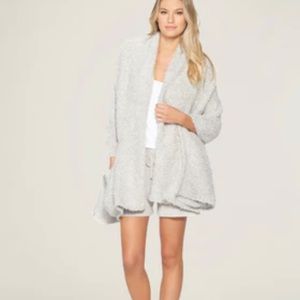 Barefoot Dreams Cozychic travel Shawl grey OS